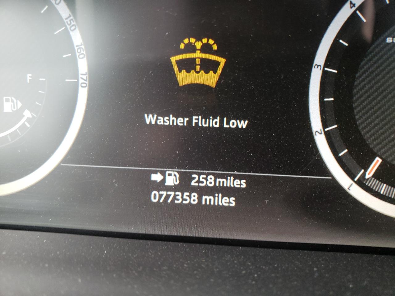 Photo 8 from auction – 2017 LAND ROVER RANGE ROVE with VIN SALGS5FE3HA328827