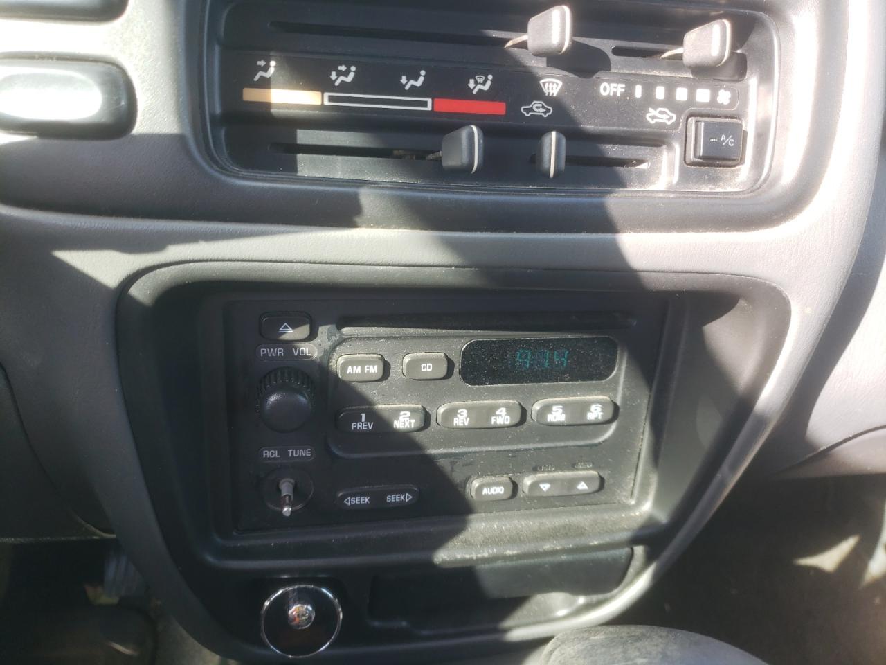 Zdjęcie 9 z aukcji – 2001 CHEVROLET TRACKER ZR z VIN 2CNBJ734716933377