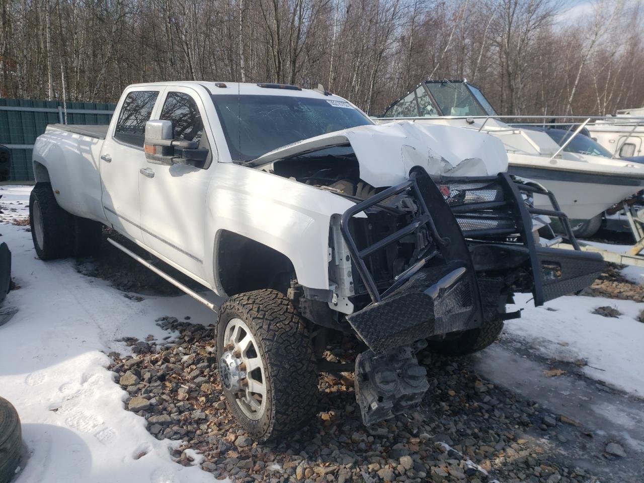 CHEVROLET SILVERADO 2015 with VIN 1GC4K0E80FF634859 - Photo from auction