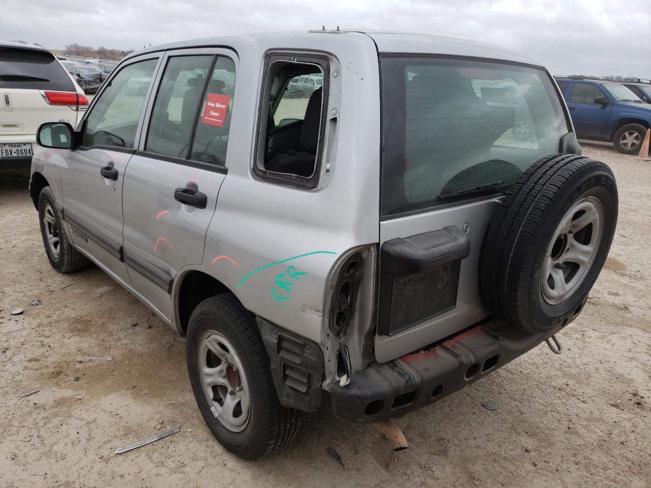 Photo 3 from auction – 2002 CHEVROLET TRACKER with VIN 2CNBE13CX26946294