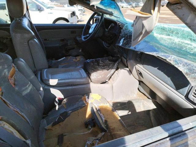 Photo 5 from auction – 2002 CHEVROLET SUBURBAN K with VIN 3GNFK16Z32G147922