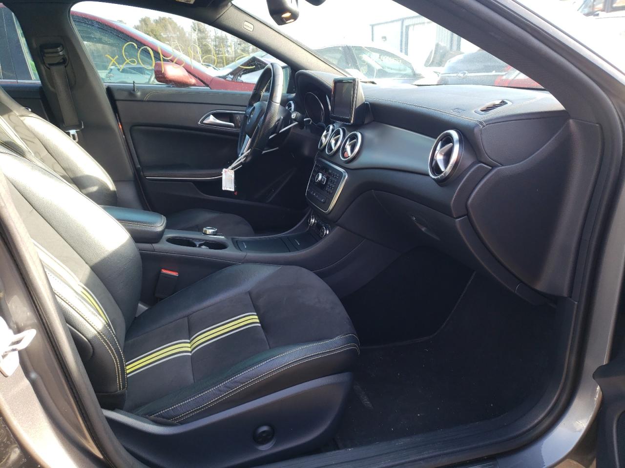 Photo 5 from auction – 2014 MERCEDES-BENZ CLA 250 with VIN WDDSJ4EB0EN028338