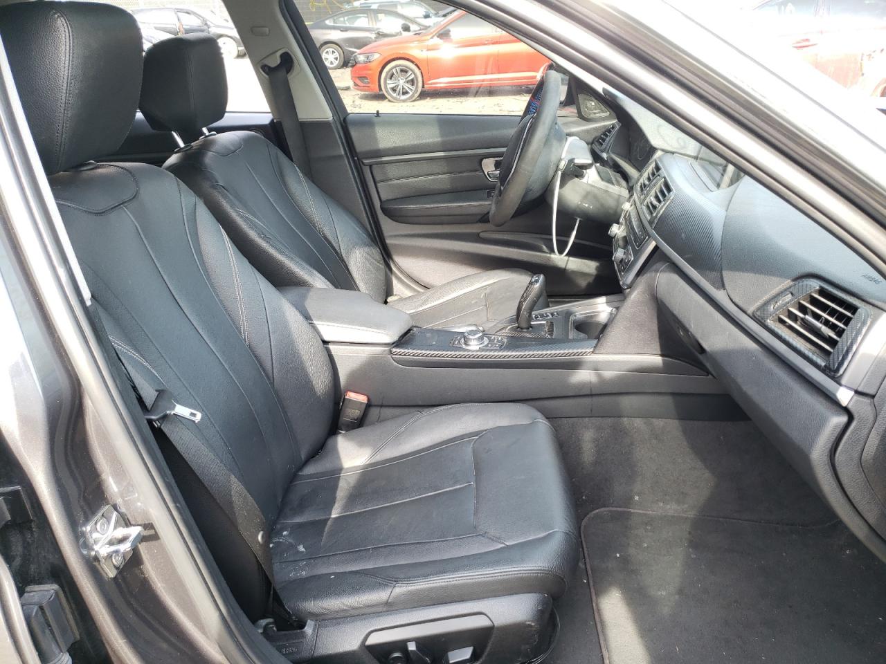 Photo 5 from auction – 2012 BMW 328 I with VIN WBA3A5C51CF258184