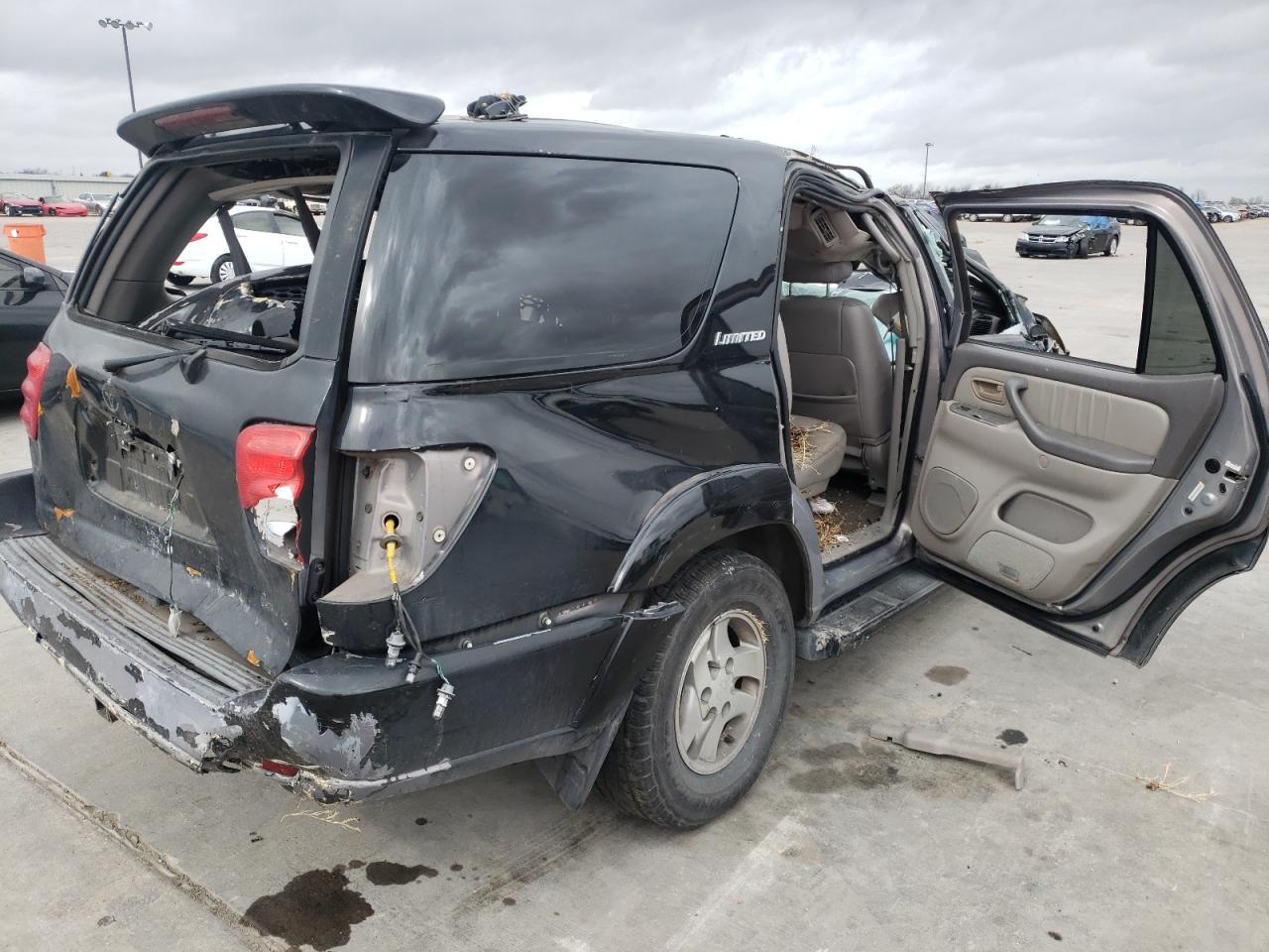 Photo 4 from auction – 2002 TOYOTA SEQUOIA LI with VIN 5TDZT38A42S069979