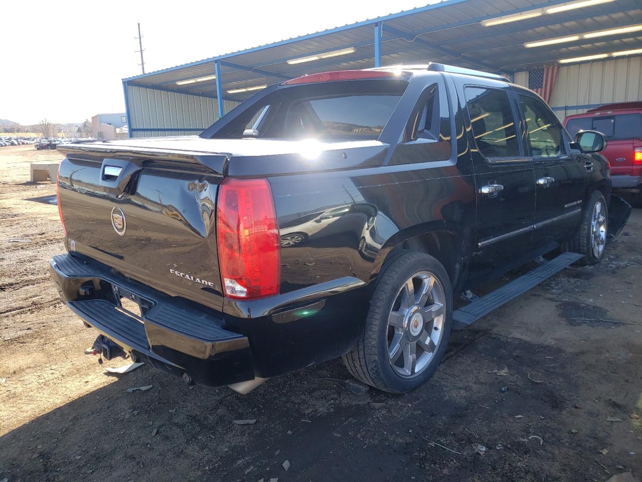 Photo 4 from auction – 2013 CADILLAC ESCALADE E with VIN 3GYT4NEF0DG135342