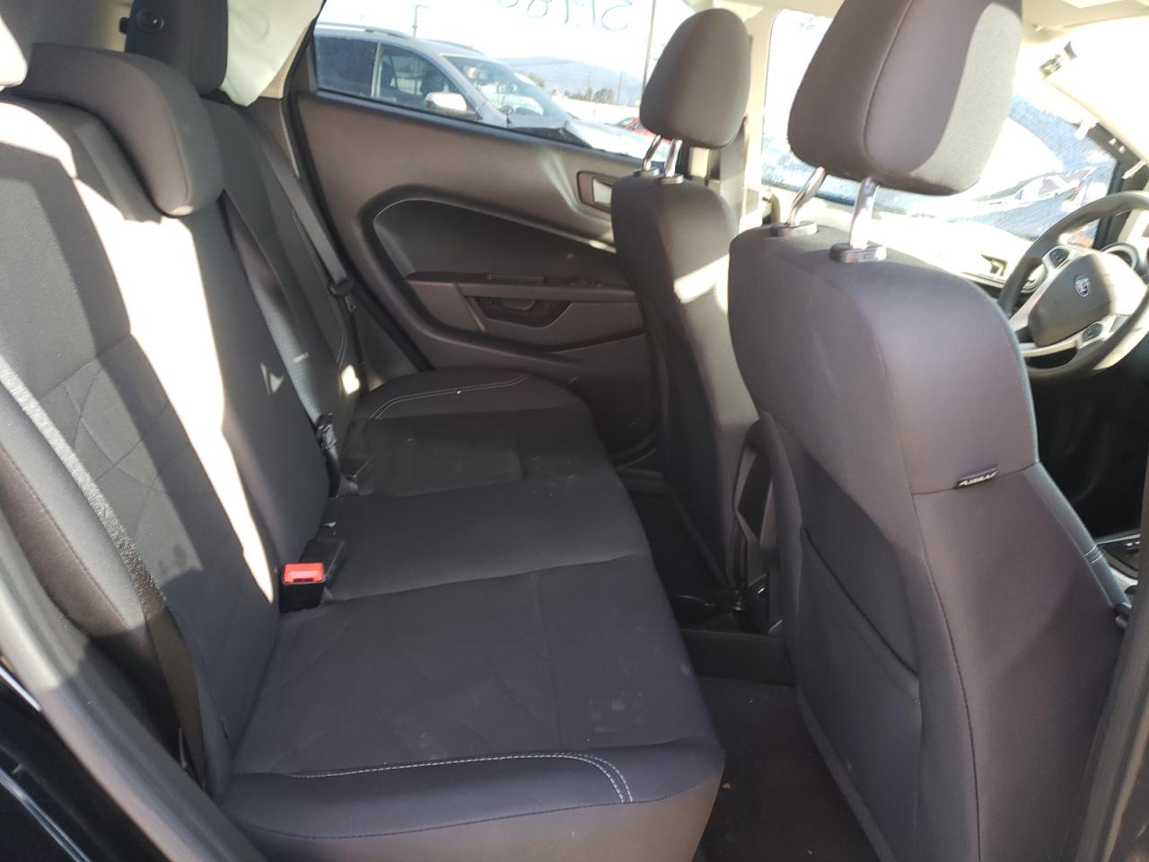 Photo 6 from auction – 2018 FORD FIESTA SE with VIN 3FADP4EJ0JM127468