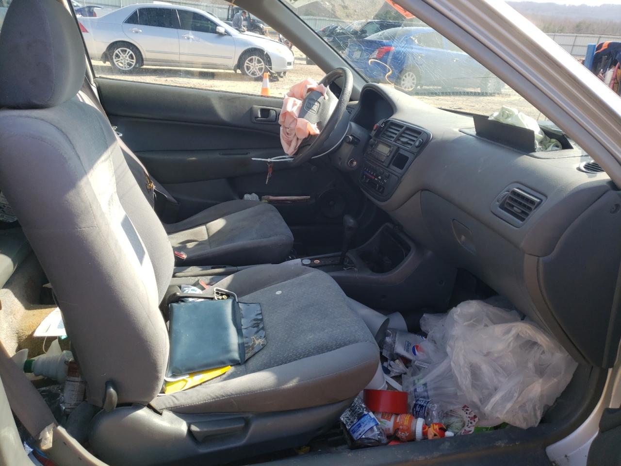 Photo 5 from auction – 1996 HONDA CIVIC DX with VIN 2HGEJ6443TH104972