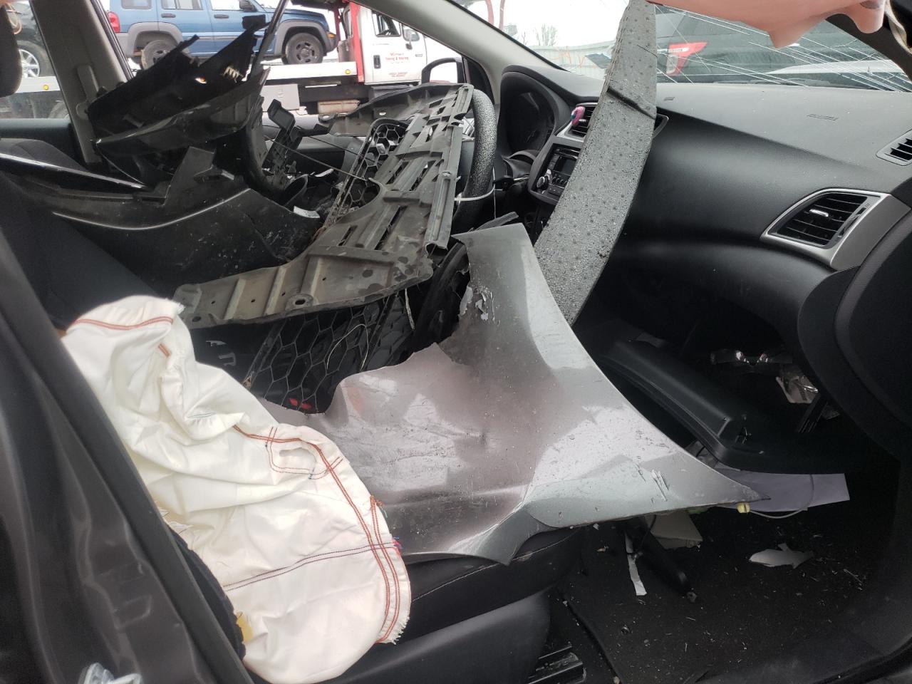 Photo 5 from auction – 2017 NISSAN SENTRA S with VIN 3N1AB7AP1HY214860