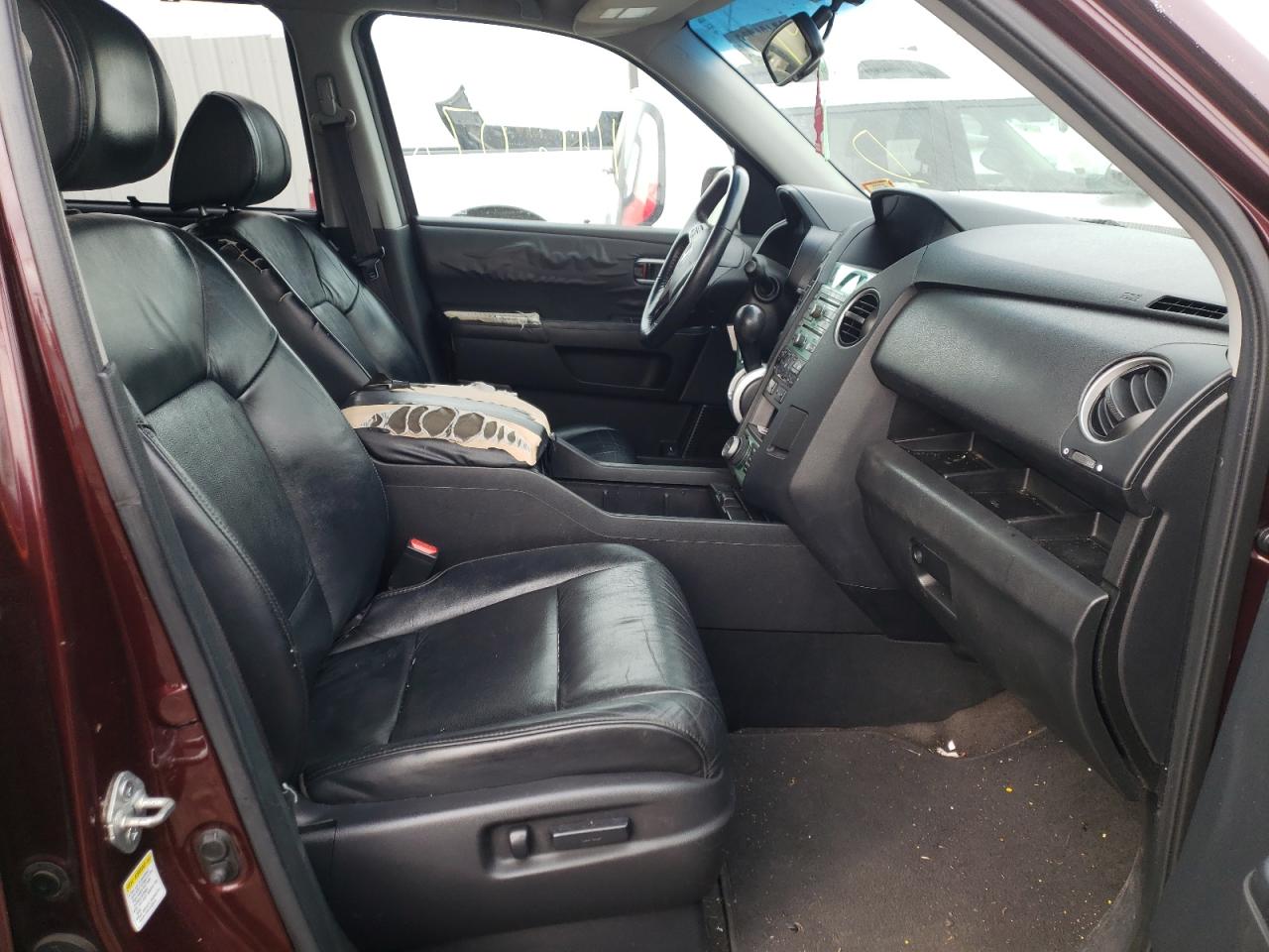 Photo 5 from auction – 2011 HONDA PILOT TOUR with VIN 5FNYF4H91BB022038