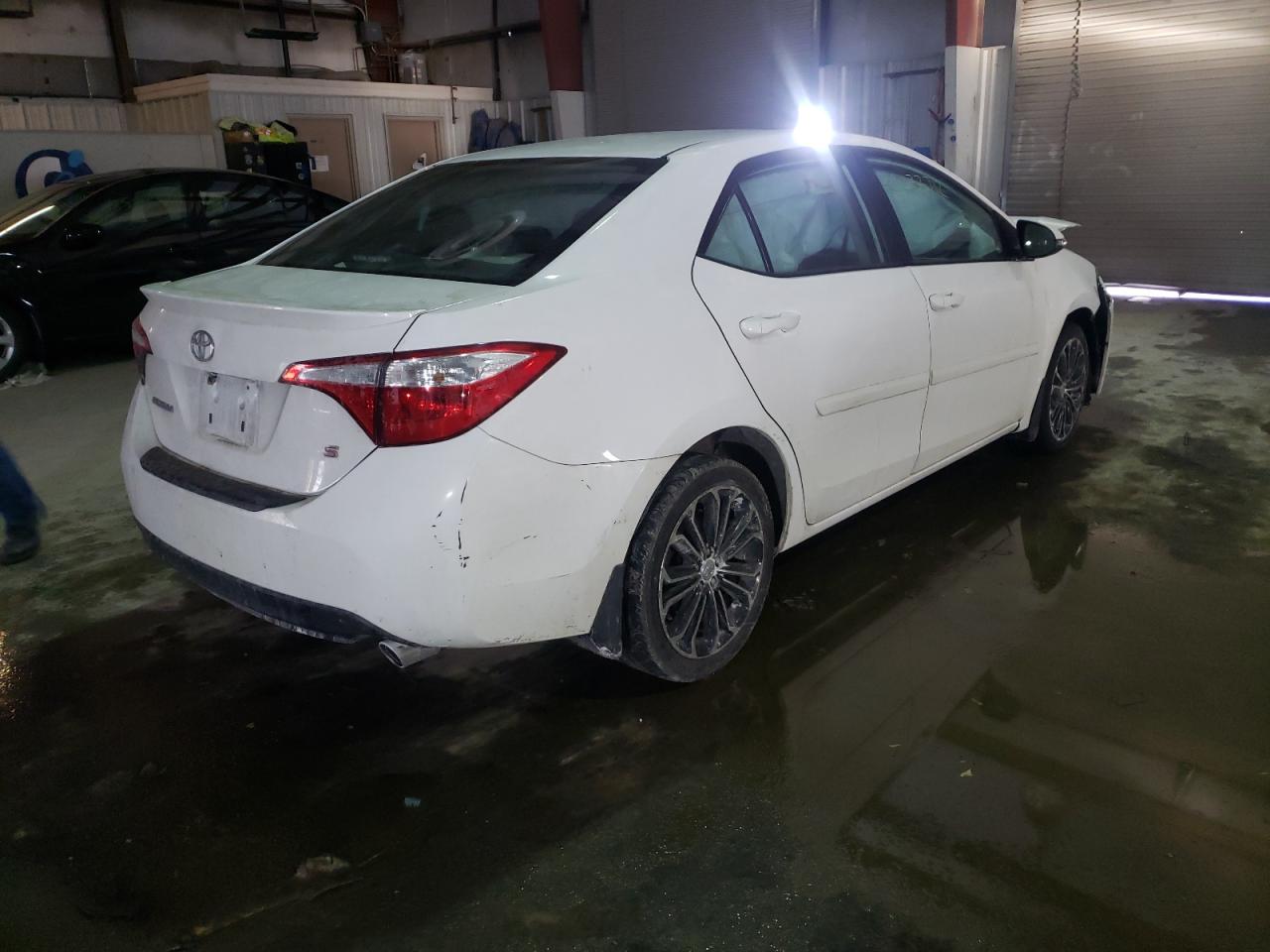 Photo 4 from auction – 2015 TOYOTA COROLLA L with VIN 2T1BURHE7FC330363
