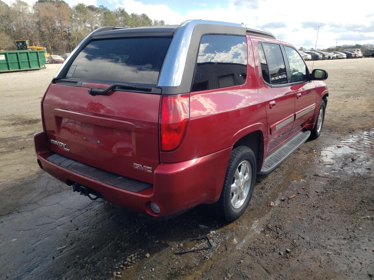Photo 4 from auction – 2004 GMC ENVOY XUV with VIN 1GKES12S846206730
