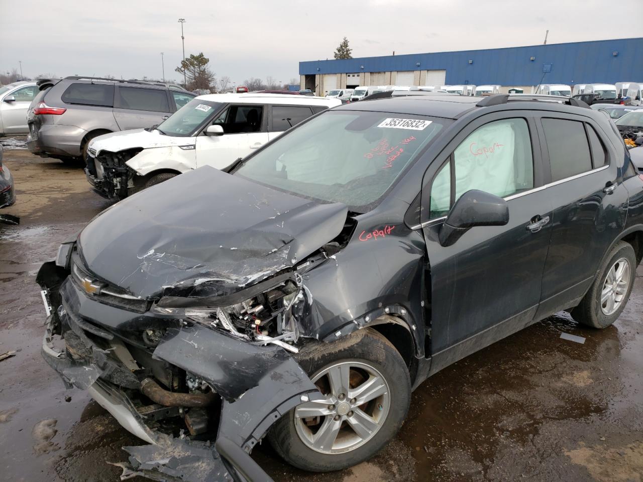 Photo 2 from auction – 2017 CHEVROLET TRAX 1LT with VIN 3GNCJLSB4HL249966