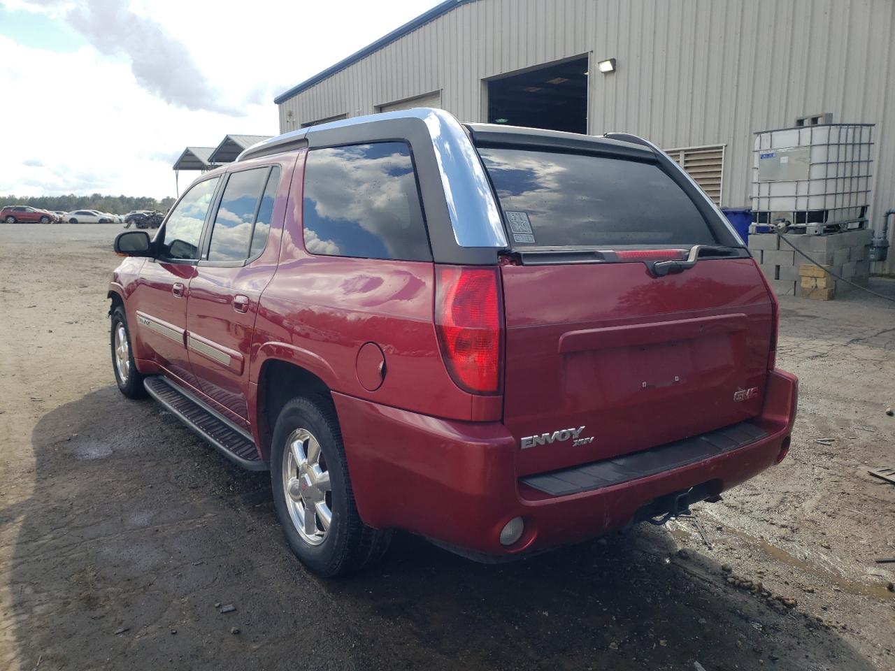 Photo 3 from auction – 2004 GMC ENVOY XUV with VIN 1GKES12S846206730