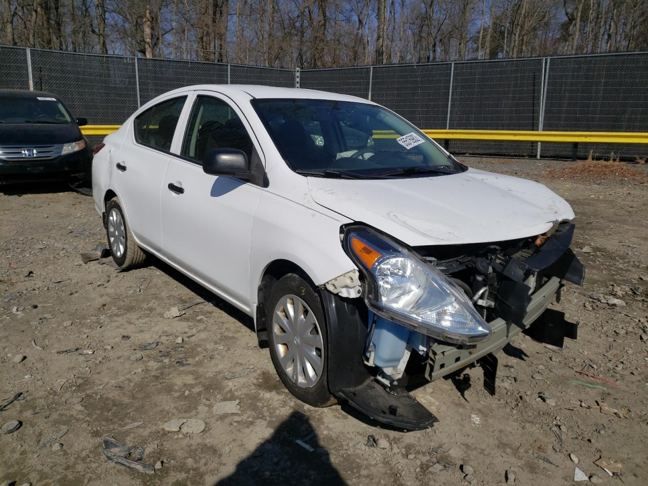 NISSAN VERSA S 2015 with VIN 3N1CN7AP0FL955754 - Photo from auction