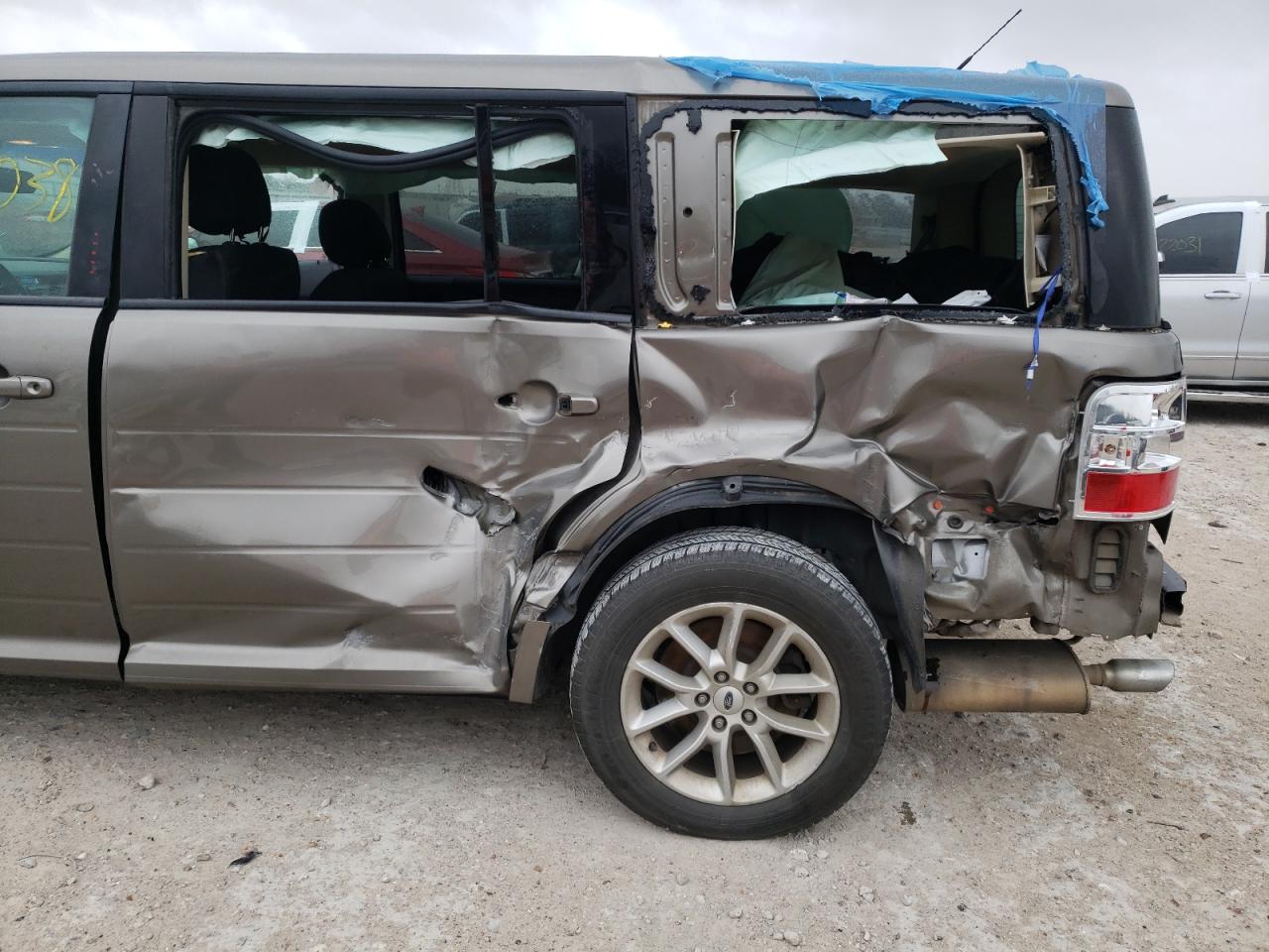 Photo 9 from auction – 2014 FORD FLEX SE with VIN 2FMGK5B89EBD39737