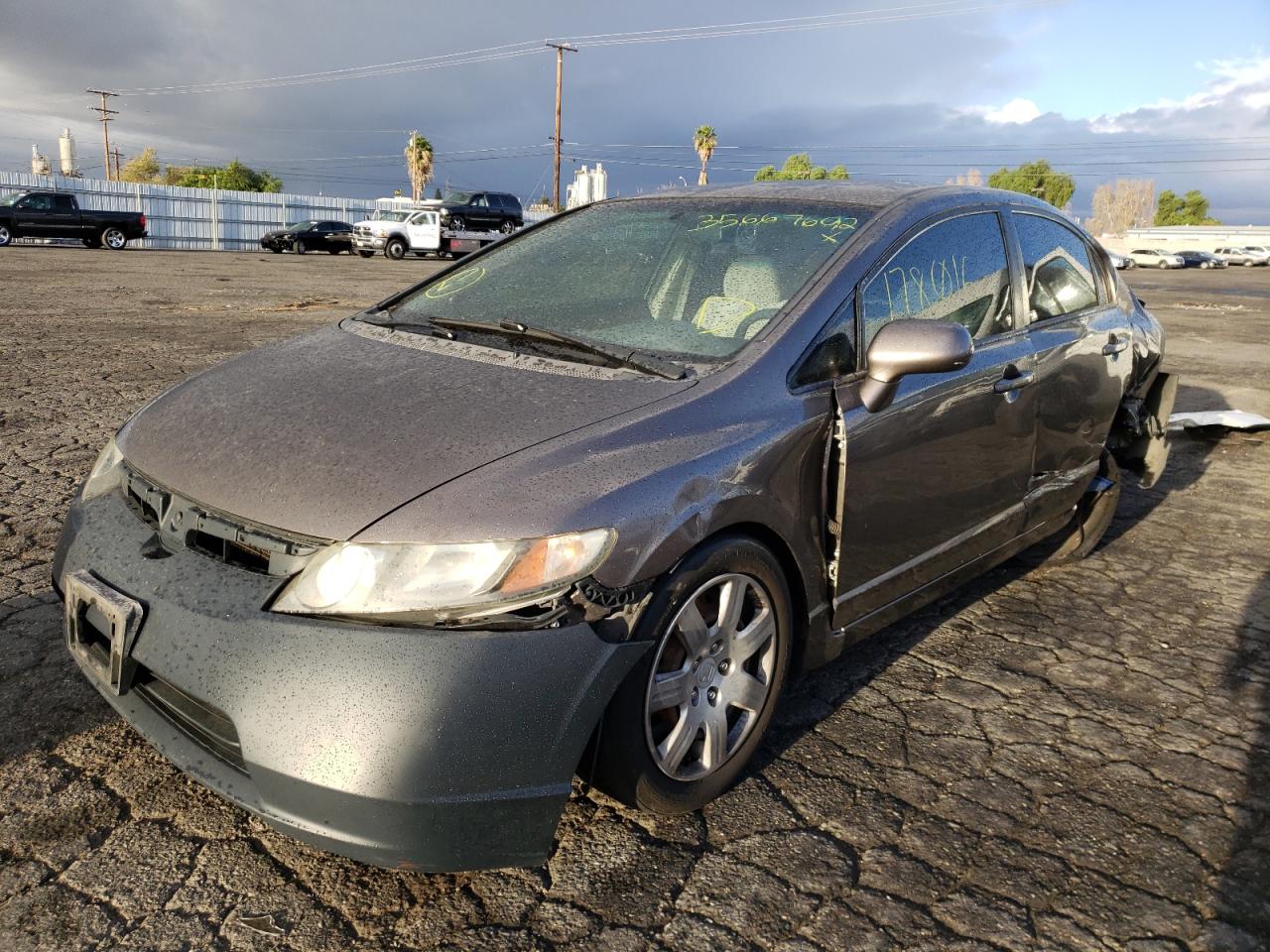 Photo 2 from auction – 2011 HONDA CIVIC LX with VIN 19XFA1F51BE047063