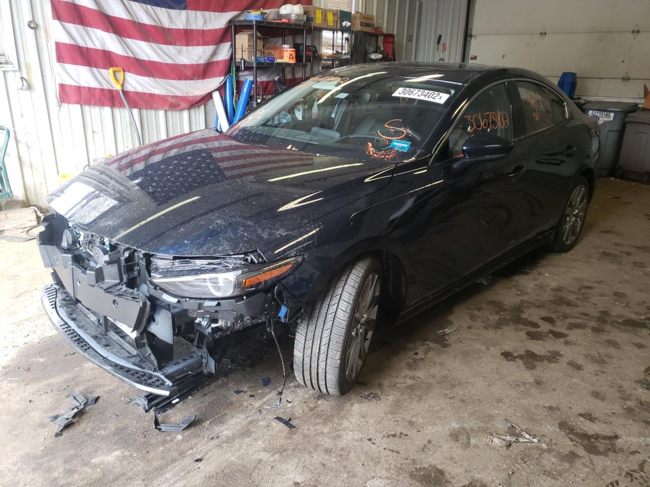 Photo 2 from auction – 2021 MAZDA 3 PREMIUM with VIN JM1BPBDL7M1344557