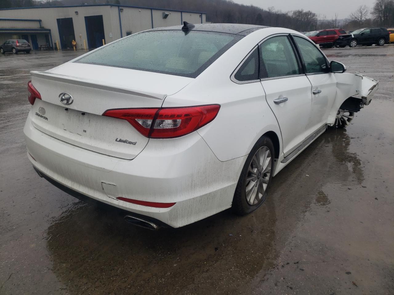 Photo 4 from auction – 2015 HYUNDAI SONATA SPO with VIN 5NPE34AF1FH037044