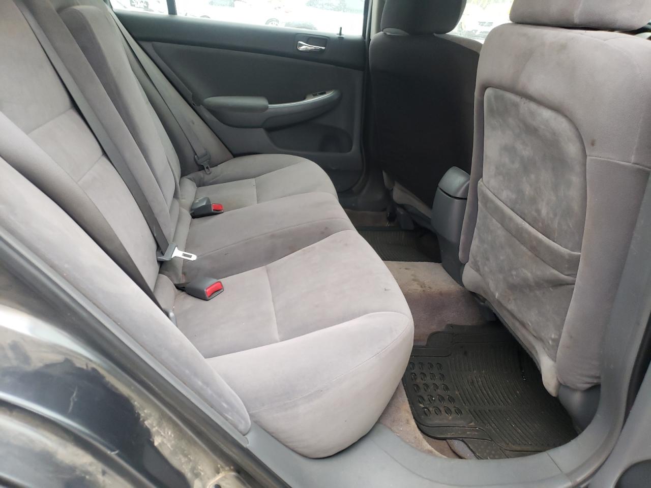 Photo 6 from auction – 2003 HONDA ACCORD EX with VIN JHMCM56683C013056