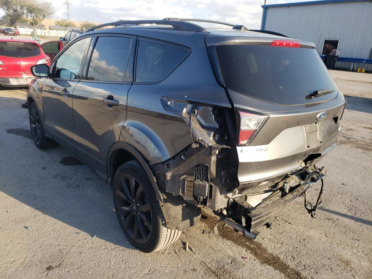 Photo 3 from auction – 2017 FORD ESCAPE SE with VIN 1FMCU0GD8HUD04817