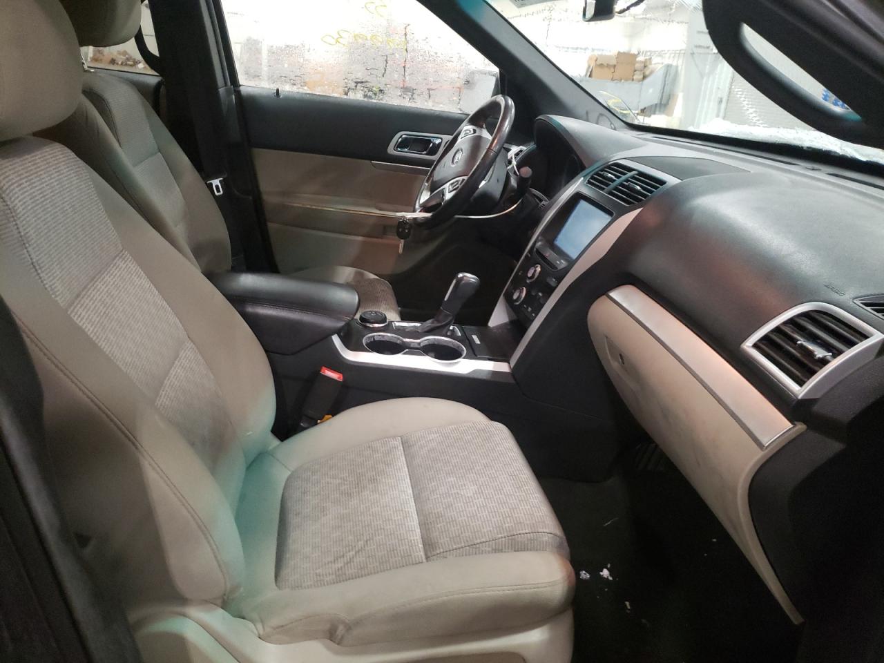 Photo 5 from auction – 2015 FORD EXPLORER X with VIN 1FM5K8D89FGB18736