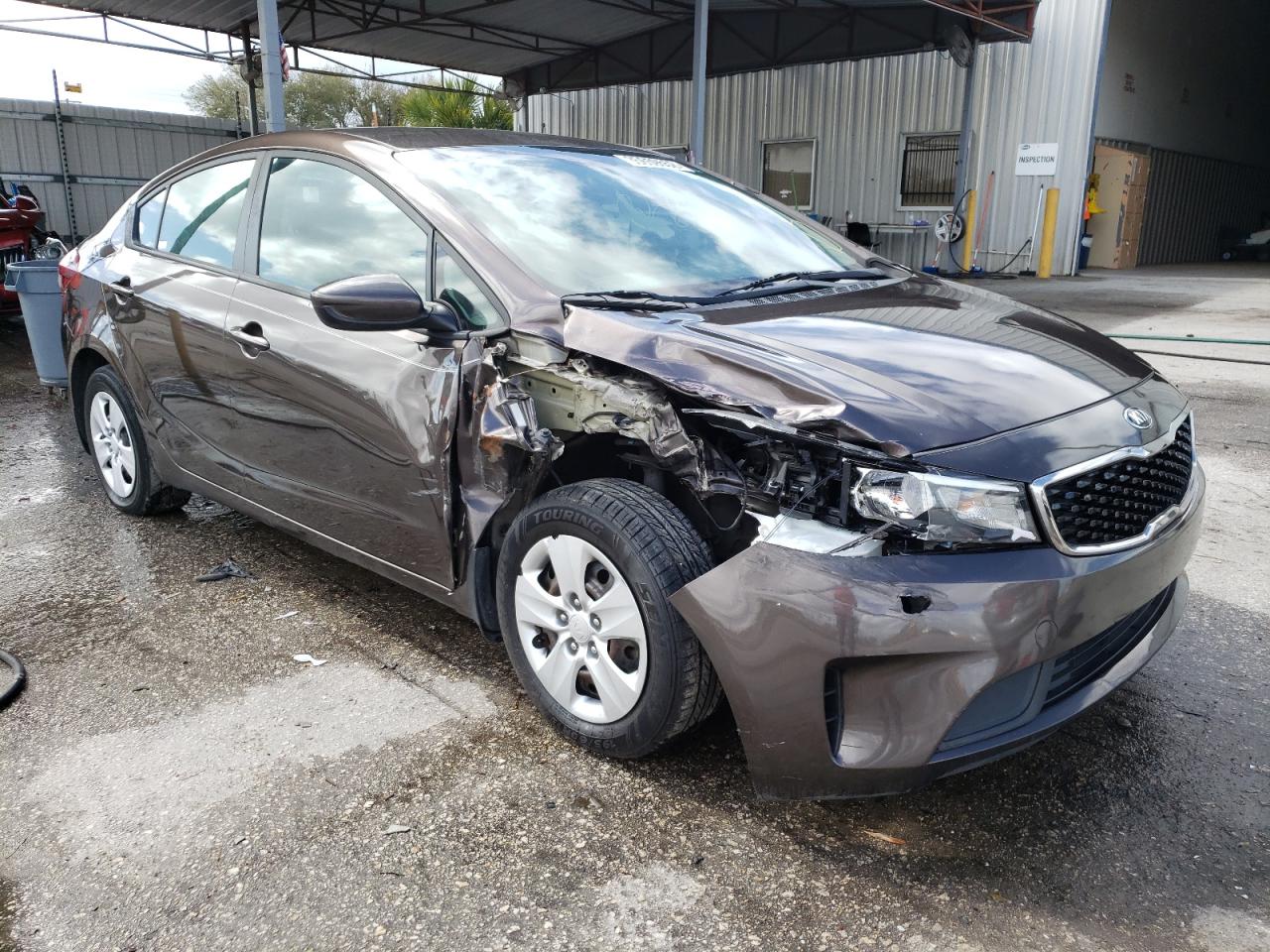 KIA FORTE LX 2017 with VIN 3KPFK4A72HE136558 - Photo from auction