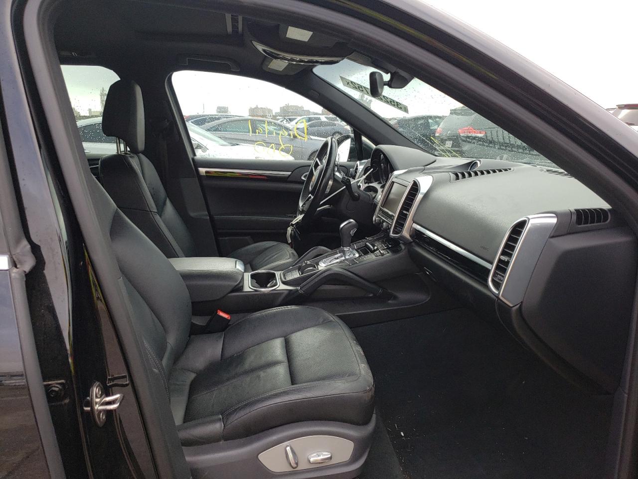 Photo 5 from auction – 2015 PORSCHE CAYENNE with VIN WP1AF2A26FLA30480