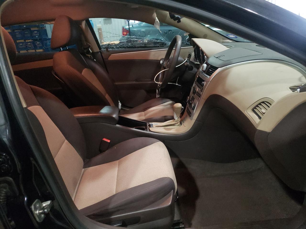 Photo 5 from auction – 2012 CHEVROLET MALIBU LS with VIN 1G1ZB5E04CF286131