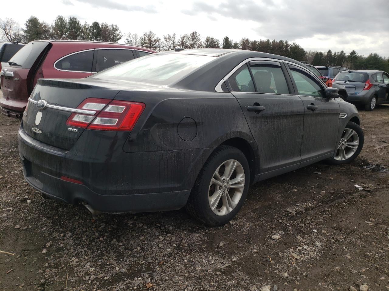 Photo 4 from auction – 2013 FORD TAURUS SEL with VIN 1FAHP2E80DG191284