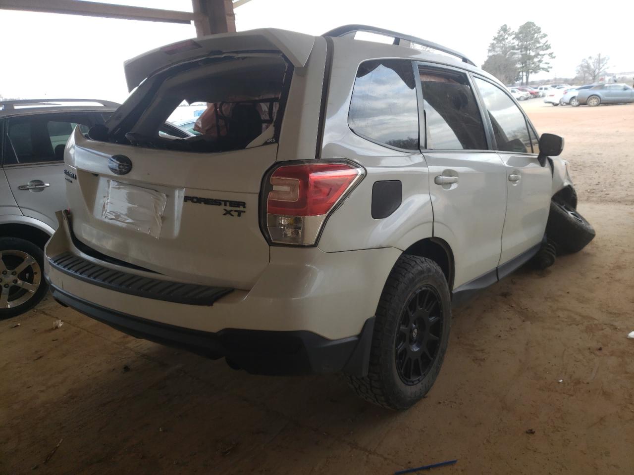 Photo 4 from auction – 2018 SUBARU FORESTER 2 with VIN JF2SJGEC2JH401880