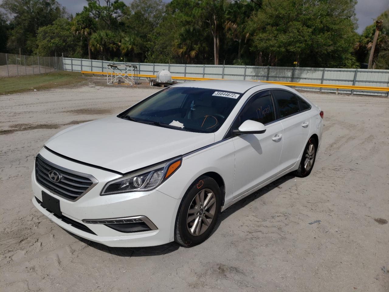 Photo 2 from auction – 2015 HYUNDAI SONATA SE with VIN 5NPE24AF1FH186430