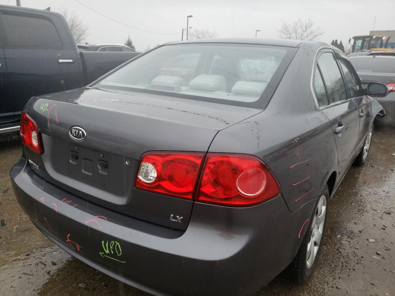 Photo 4 from auction – 2007 KIA OPTIMA LX with VIN KNAGE123175132093