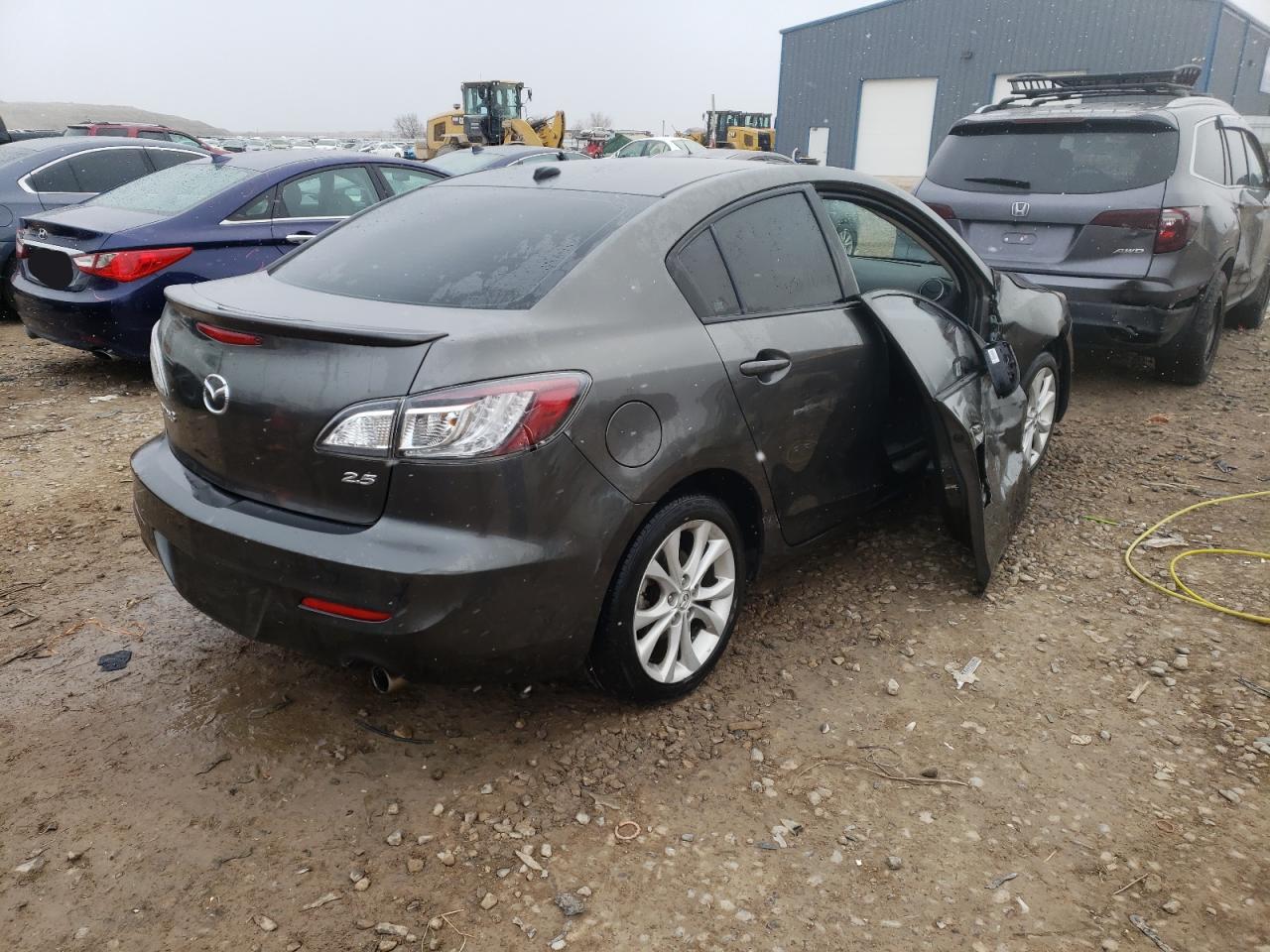 Photo 4 from auction – 2011 MAZDA 3 S with VIN JM1BL1W6XB1403482