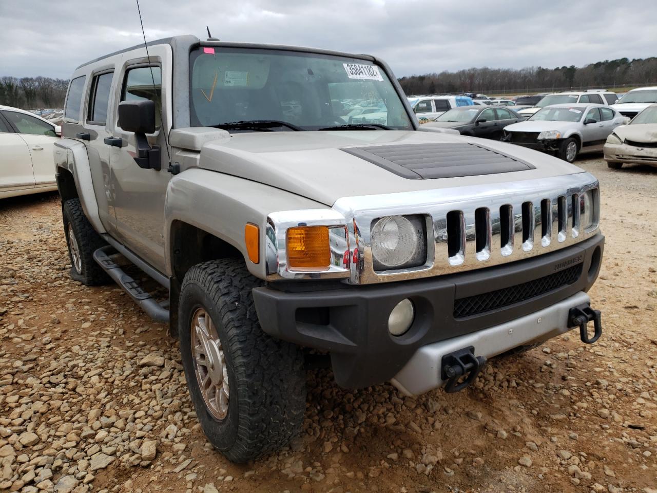 HUMMER H3 2009 with VIN 5GTEN13E598102082 - Photo from auction