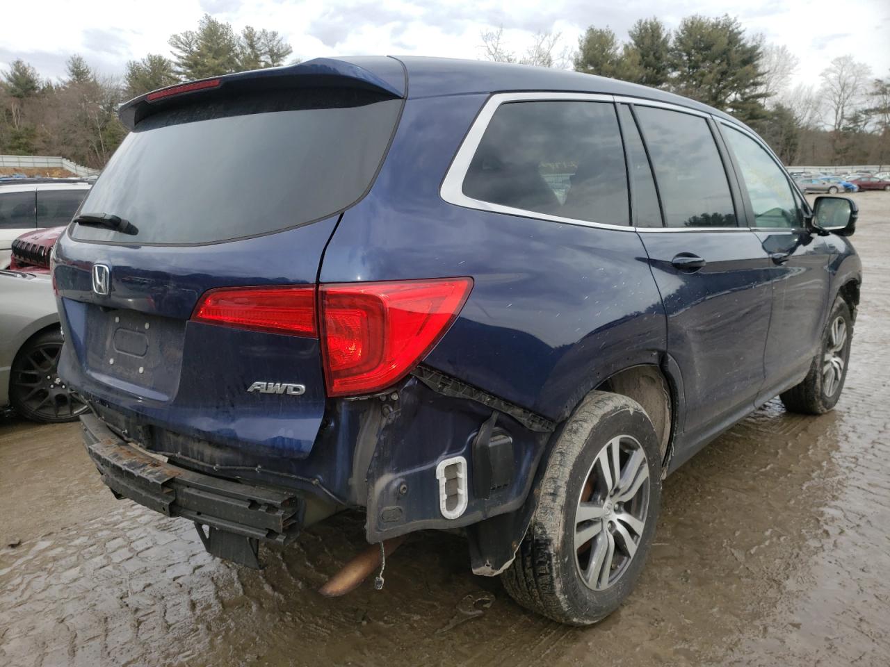 Photo 4 from auction – 2018 HONDA PILOT EX with VIN 5FNYF6H34JB072311