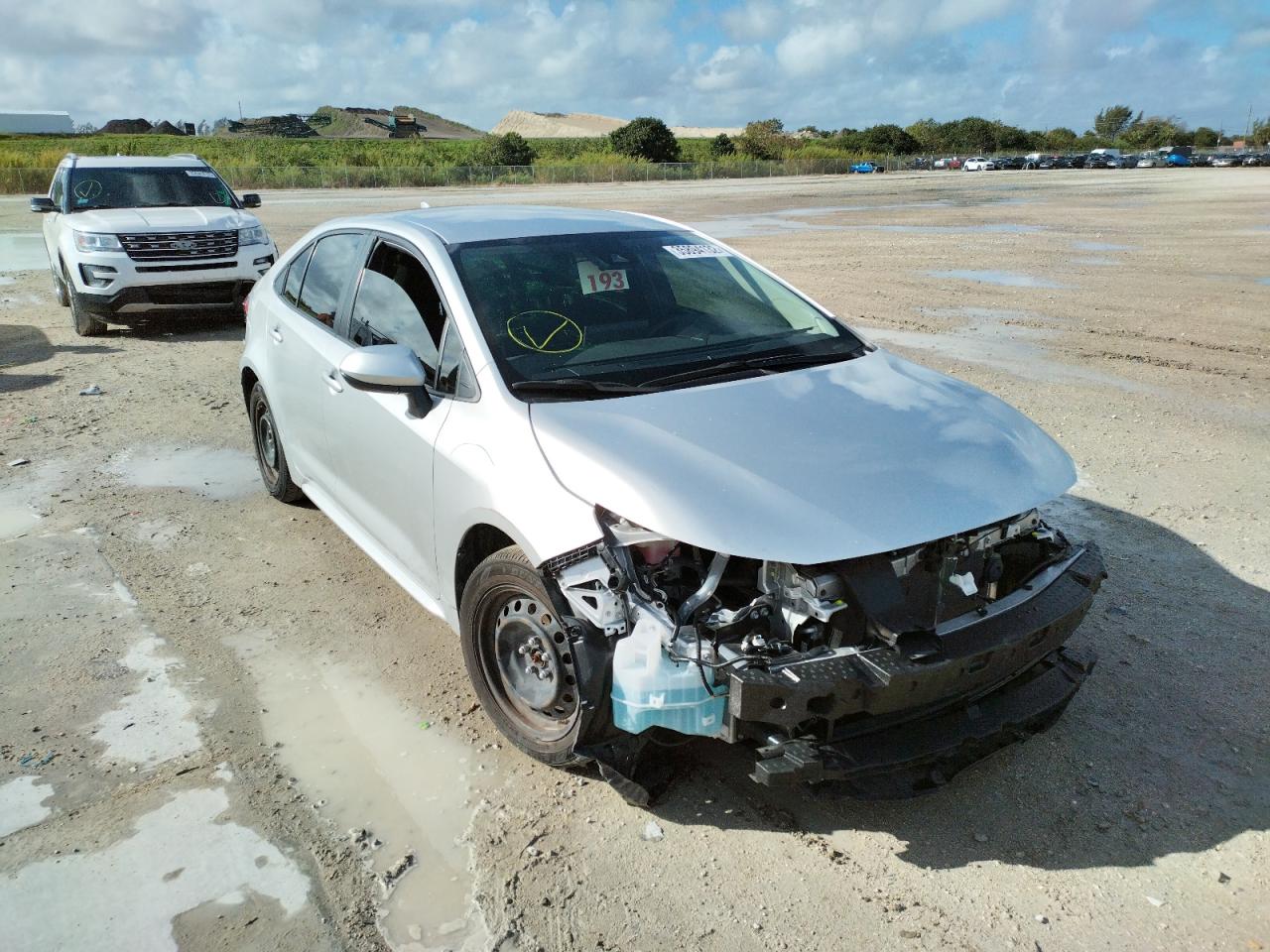 TOYOTA COROLLA LE 2020 with VIN JTDEPRAE4LJ090963 - Photo from auction
