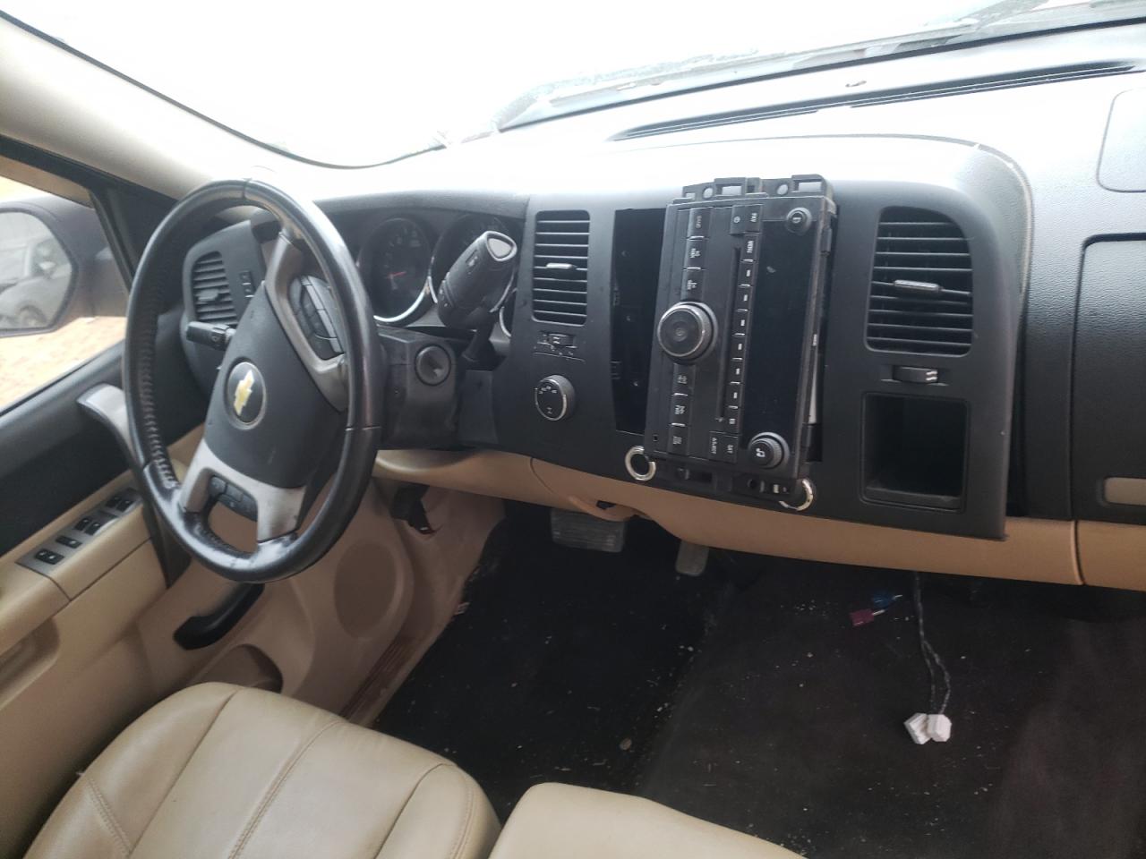 Photo 9 from auction – 2010 CHEVROLET SILVERADO with VIN 1GCSKSE37AZ273435