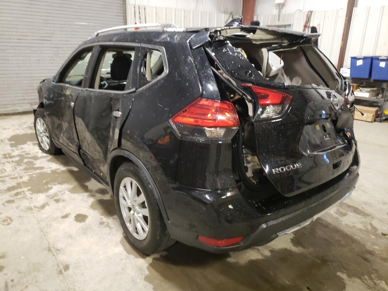 Photo 3 from auction – 2017 NISSAN ROGUE S with VIN KNMAT2MT9HP549288