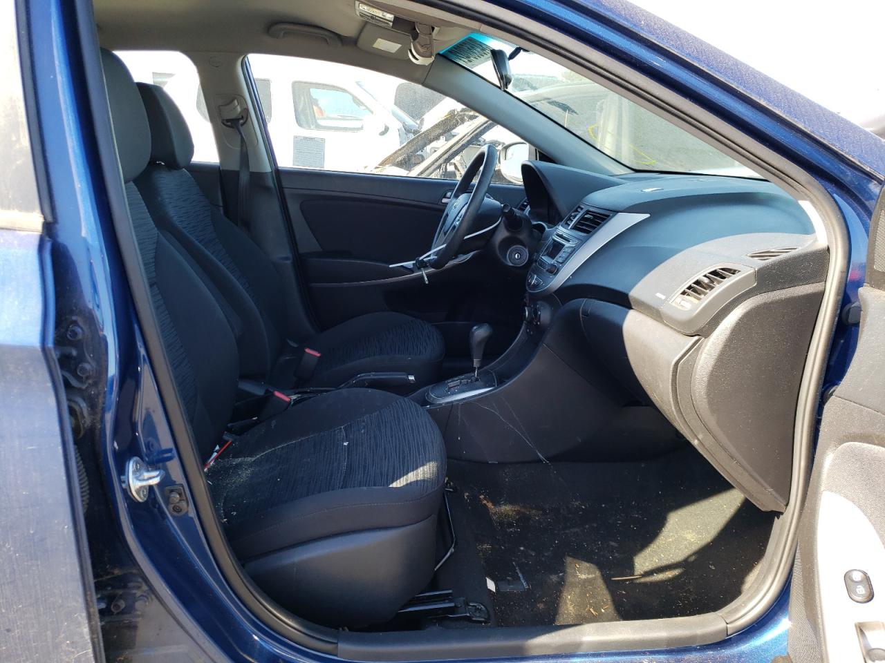 Photo 5 from auction – 2016 HYUNDAI ACCENT SE with VIN KMHCT5AEXGU289964
