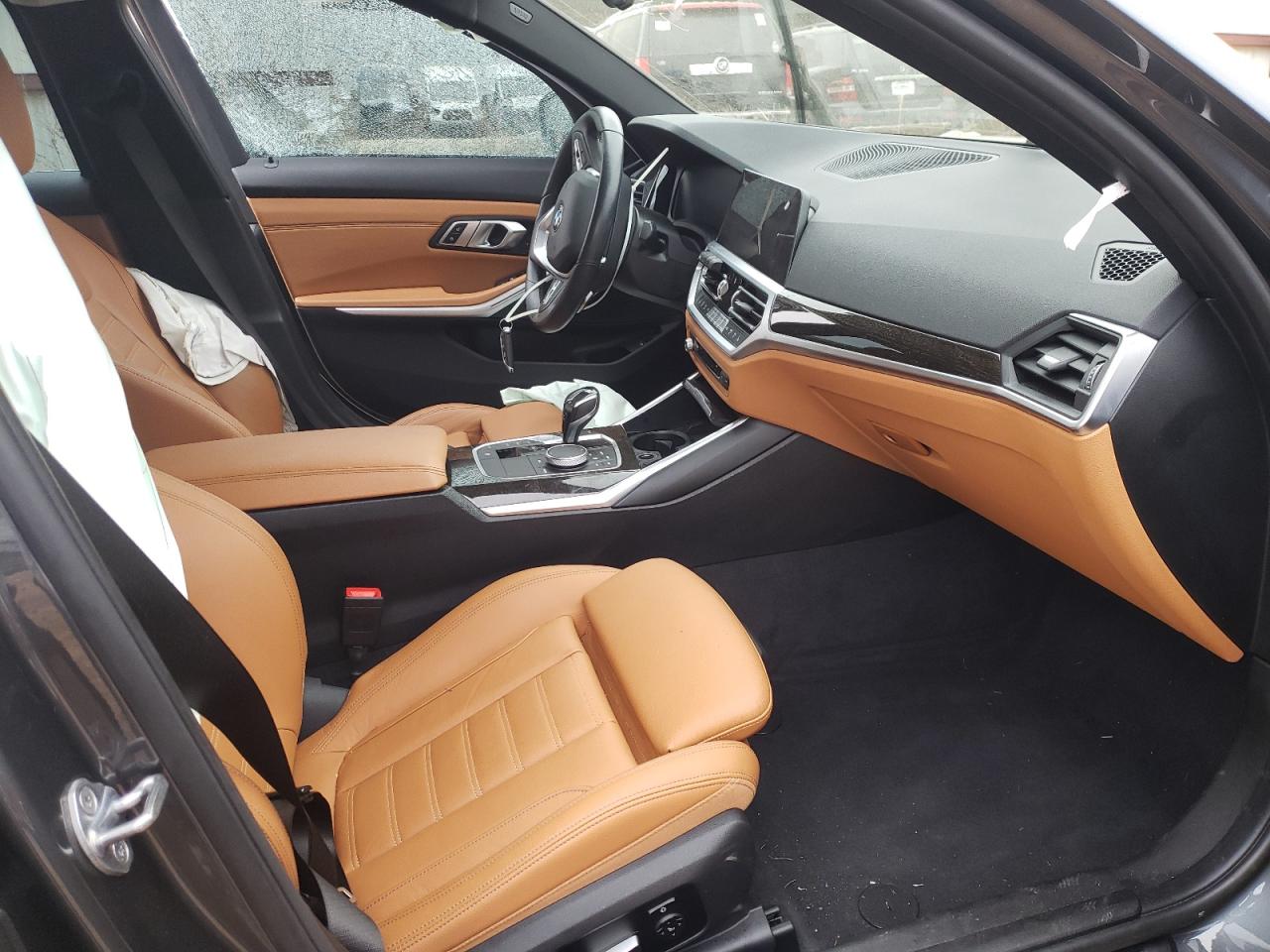 Photo 5 from auction – 2019 BMW 330I with VIN WBA5R1C55KFH04574