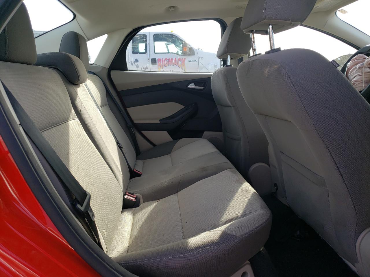 Photo 6 from auction – 2014 FORD FOCUS with VIN 1FADP3F29EL457781