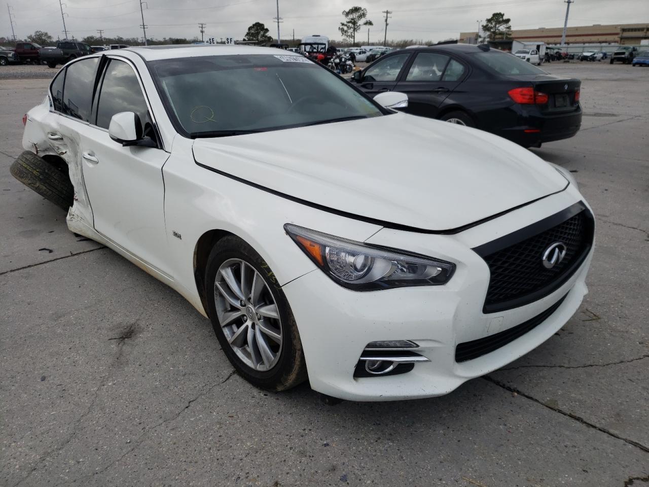 INFINITI Q50 PREMIU 2017 with VIN JN1EV7AR5HM835189 - Photo from auction