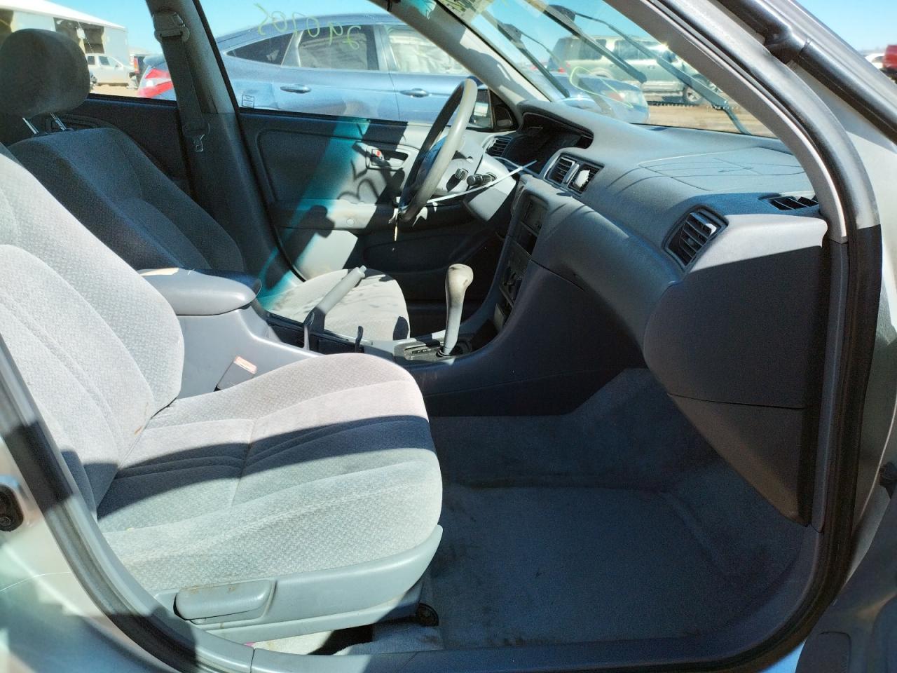 Photo 5 from auction – 2000 TOYOTA CAMRY CE with VIN JT2BG22K0Y0509766