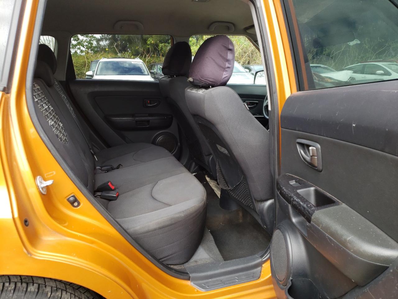 Photo 6 from auction – 2011 KIA SOUL ! with VIN KNDJT2A22B7241060