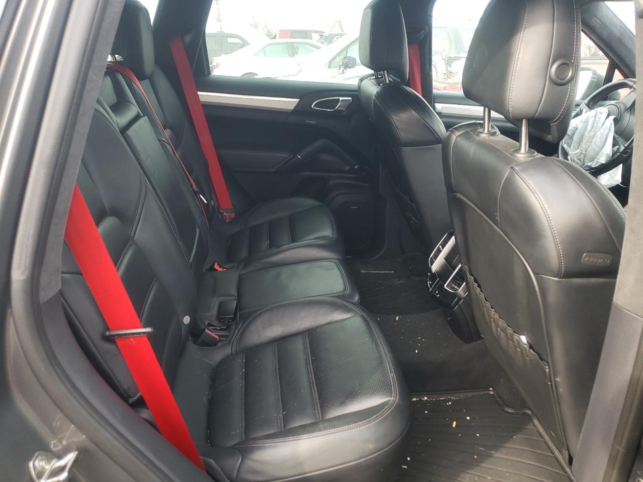 Photo 6 from auction – 2014 PORSCHE CAYENNE TU with VIN WP1AC2A2XELA80953