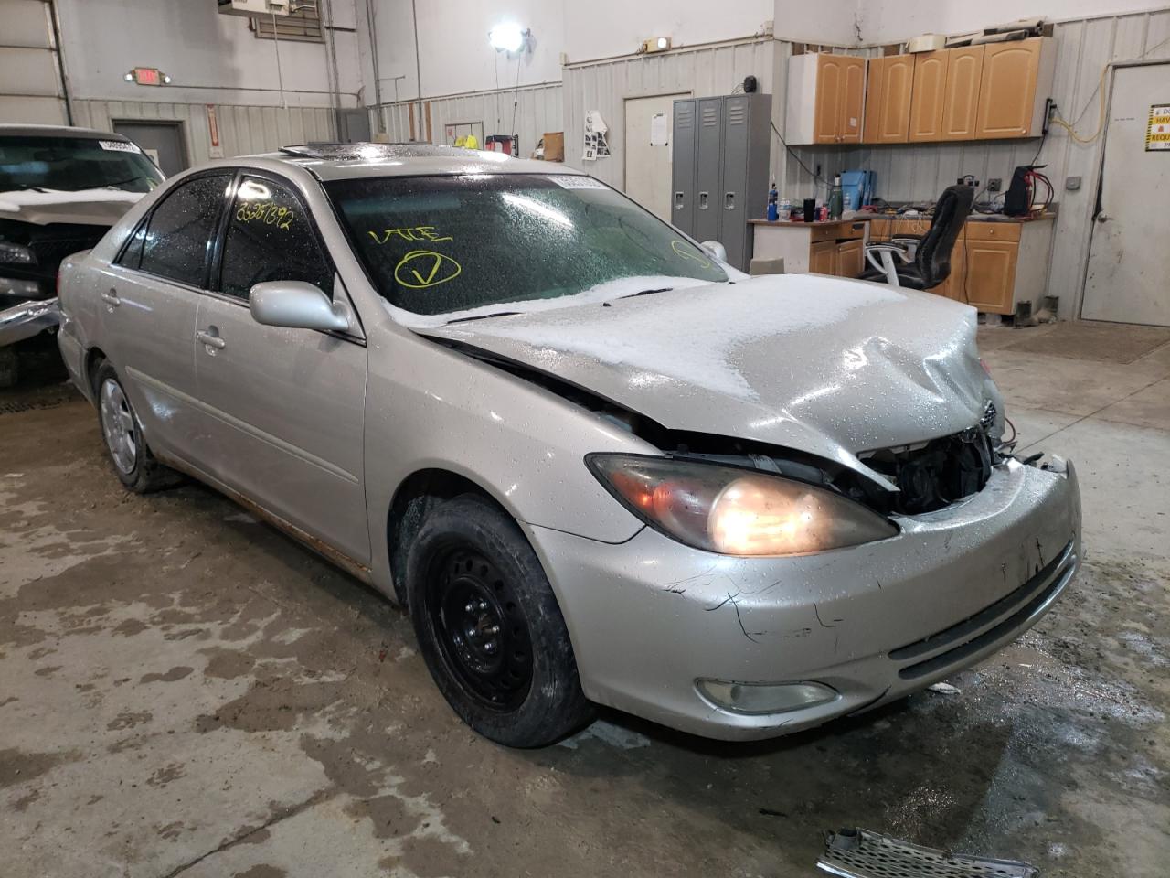 TOYOTA CAMRY LE 2004 with VIN 4T1BE32K44U871794 - Photo from auction