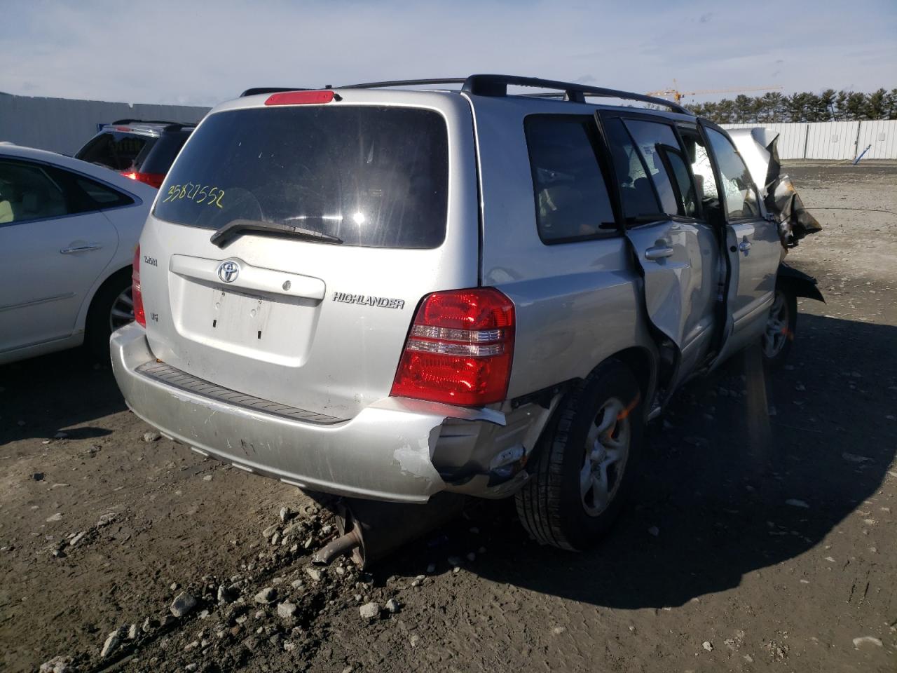 Photo 4 from auction – 2002 TOYOTA HIGHLANDER with VIN JTEGF21A020050766