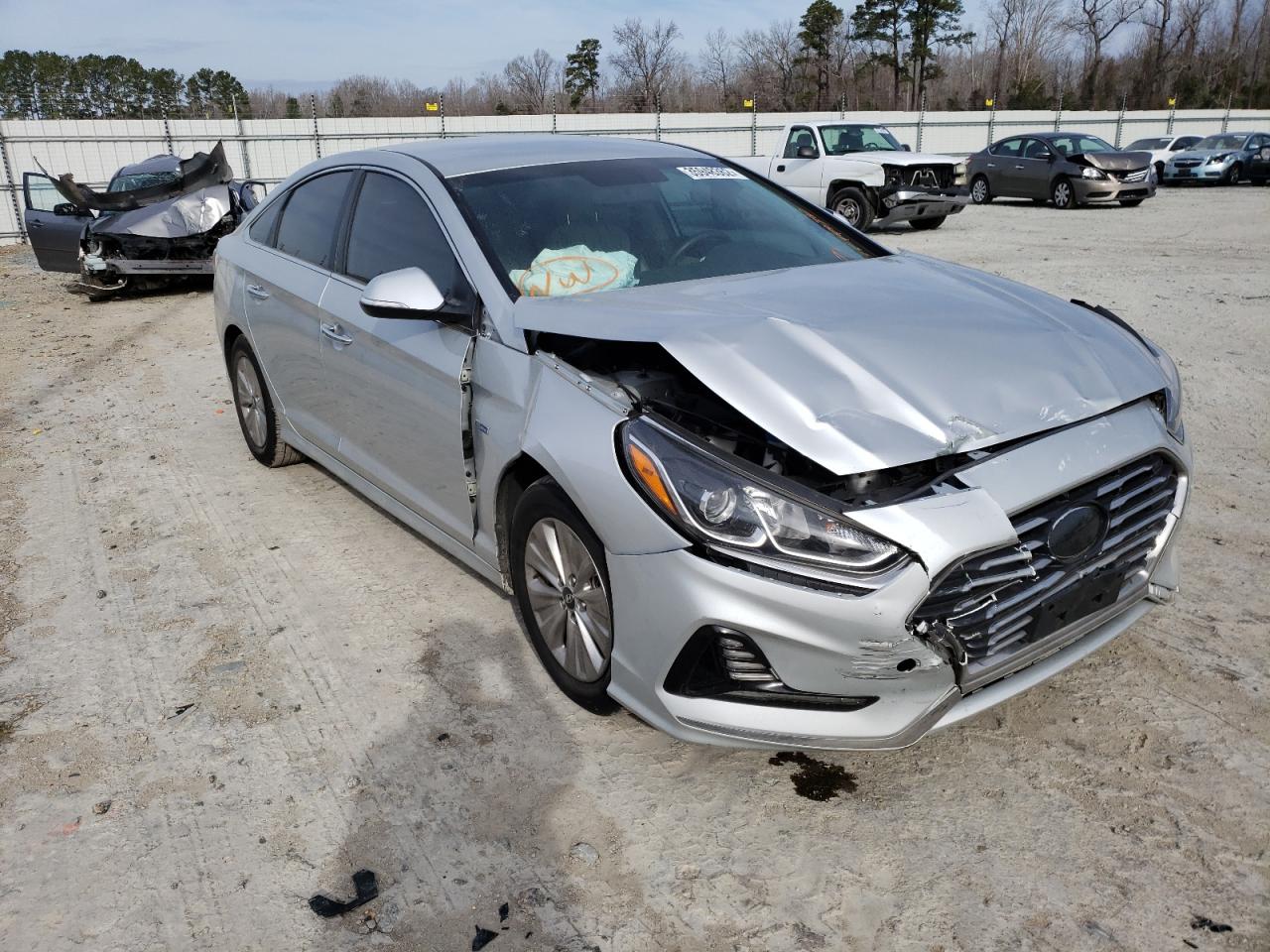 HYUNDAI SONATA 2019 with VIN KMHE24L30KA091776 - Photo from auction