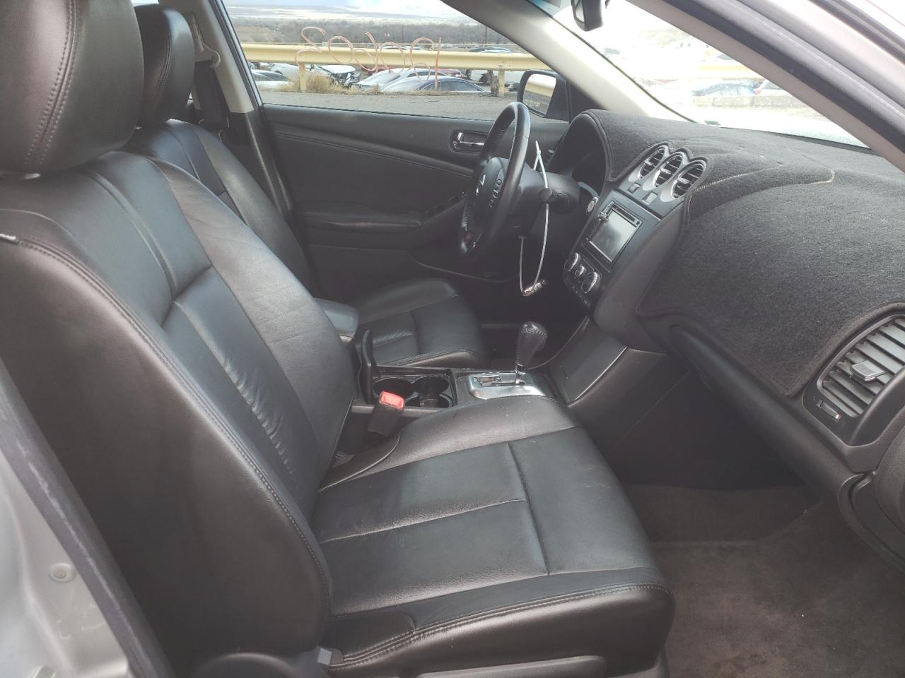 Photo 5 from auction – 2011 NISSAN ALTIMA SR with VIN 1N4BL2AP1BN502776