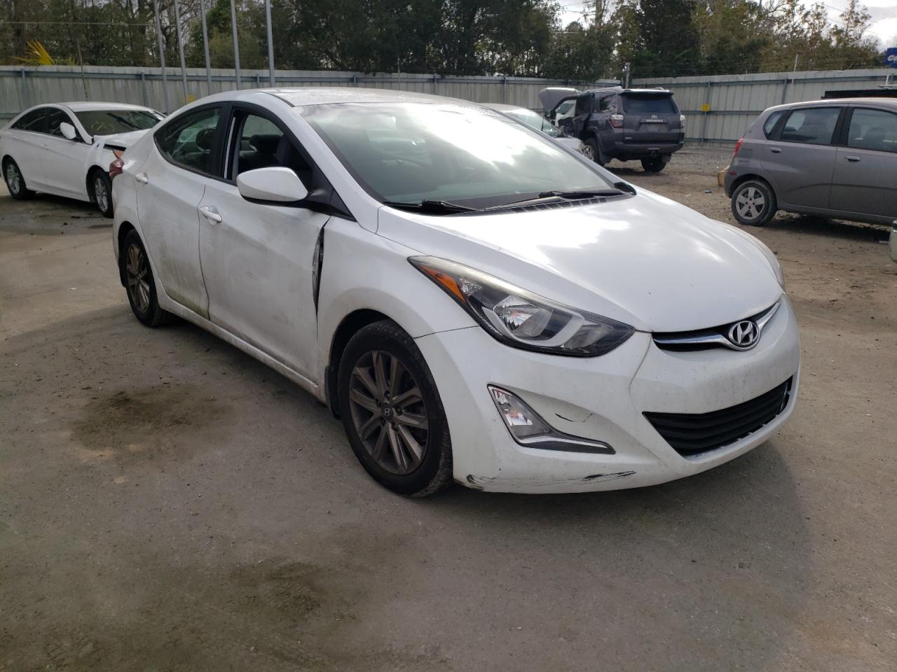 HYUNDAI ELANTRA 2015 with VIN 5NPDH4AE8FH640125 - Photo from auction